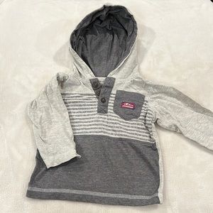 Kids headquarters grey long sleeve shirt with a hood